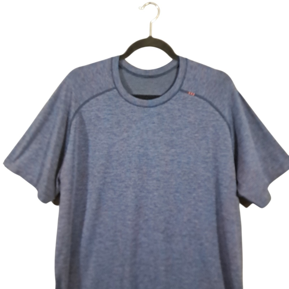 Lululemon Metal Vent Tech‎ Shirt Size XL Blue Outdoors Pullover Athleisure Mens - Picture 3 of 11